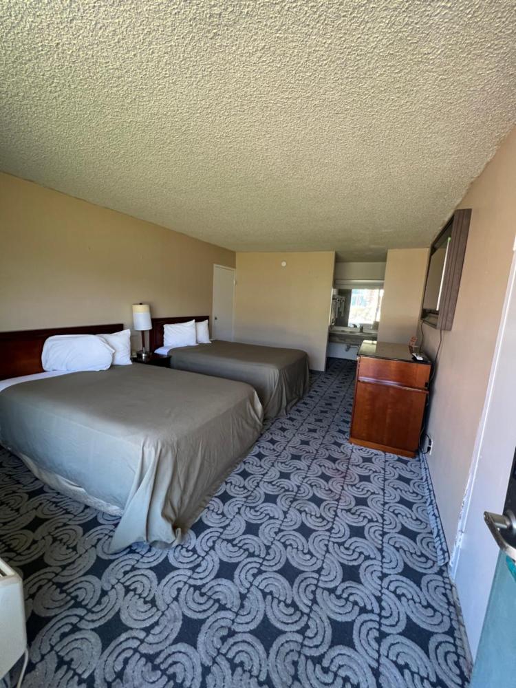 Double Room with Two Double Beds interior